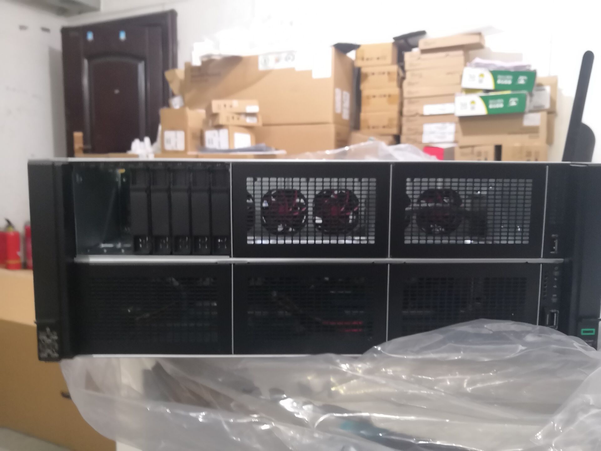 HPE ProLiant Compute DL580 Gen12 8-Bay SFF 4U Rack Server